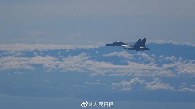 解放軍抵近臺灣海岸線照片曝光 東部戰區遠程火力保持備戰狀態