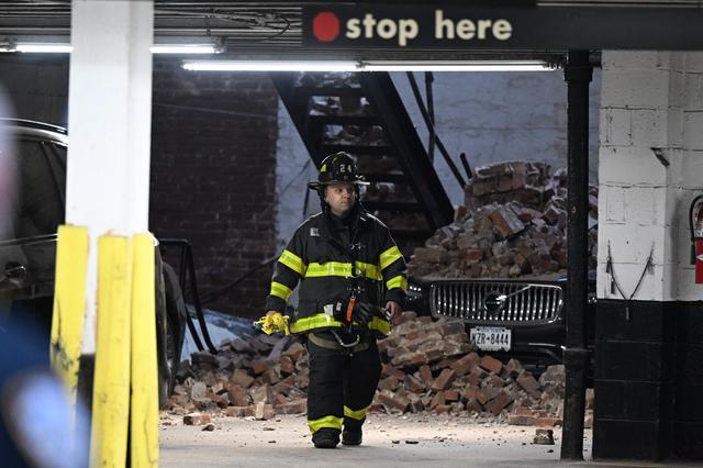 美国纽约一停车楼倒塌 事故发生时应该有6名工人在楼内工作