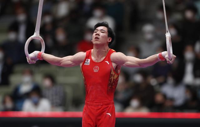 体操世锦赛男子全能张博恒夺金 桥本大辉：他是当今世界第一