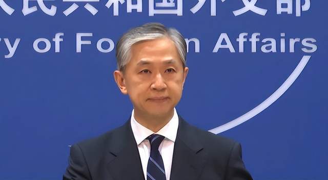 晚报|中国学生因军训被澳遣返 俄称不在乌使用核武