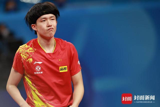 中国男乒3比2战胜日本队晋级决赛 张本智和每得一分都吼叫