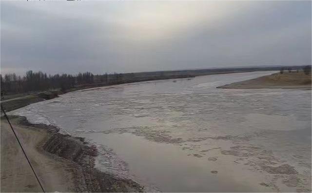 内蒙古河段首现流凌 黄河进入本年度凌汛期