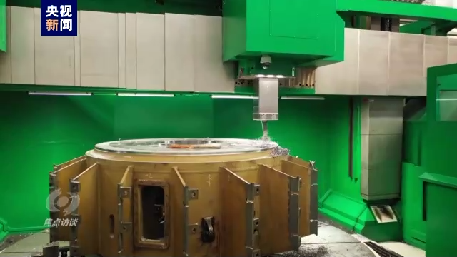 白鹤展翅舞金沙