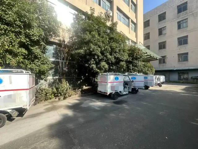 感染潮下快递小哥大批感染：几乎全部倒下了，我们也着急