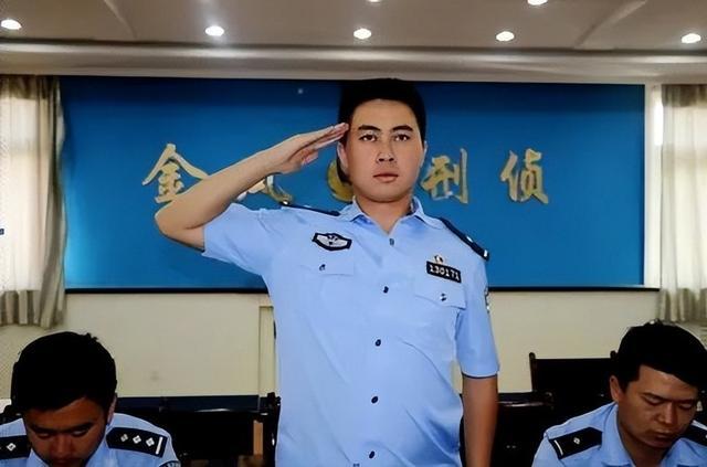 遭嫌疑人开车碾压经3次开颅民警醒了