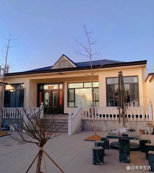 女子花38万11个月为父母盖新房，1层小院带菜地