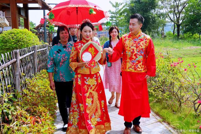 男子杀妻埋尸院中案开庭细节披露：感情不和结婚12年后妻子“失联”