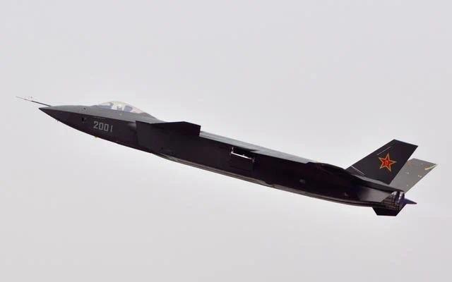 （12年前歼-20一飞冲天）