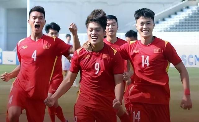 U20比赛艾菲尔丁制造乌龙 时隔九年将国足送进8强