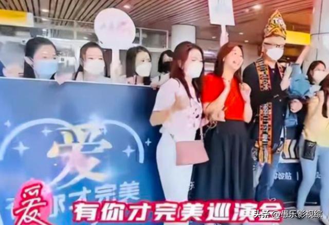 张庭女儿近况曝光，在上海读一年36万学费的外籍学校