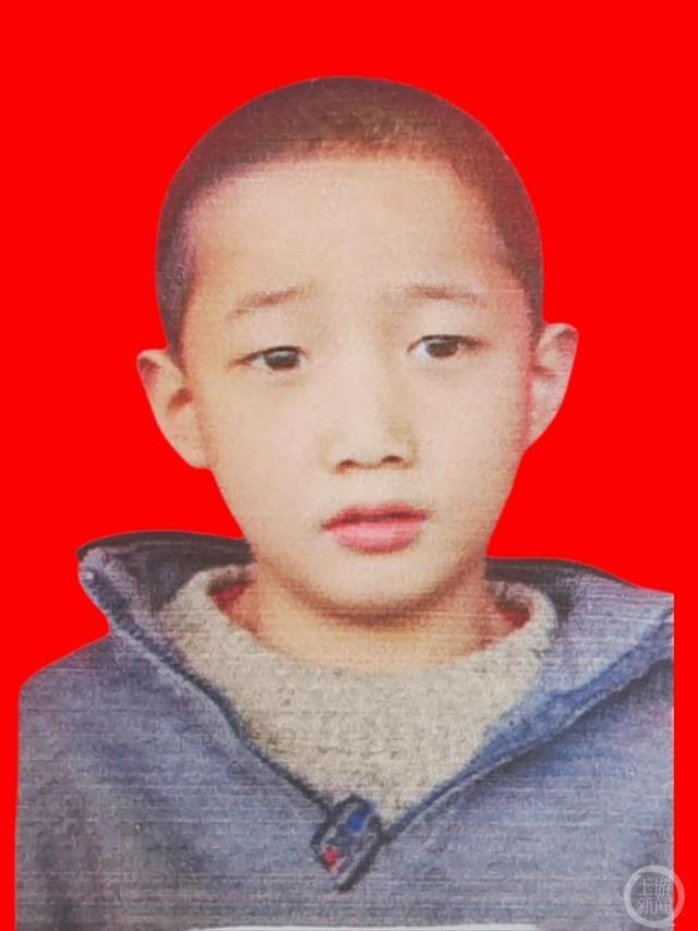 小伙被拐24年寻亲意外找到人贩子 警方竟不予立案