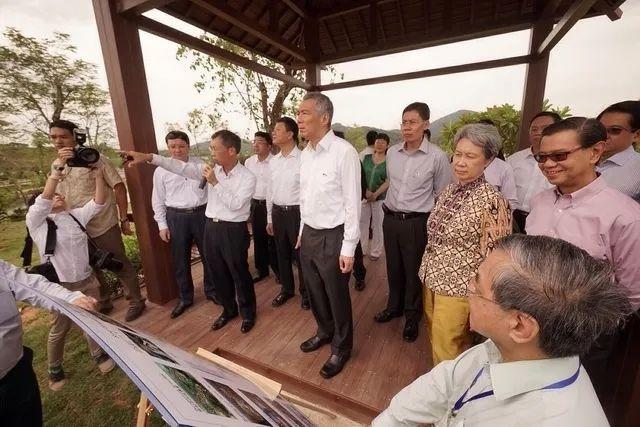 新加坡总理李显龙时隔9年再访广东，称赞广州的交通
