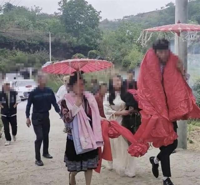 贵州警方辟谣14岁女孩结婚：女孩实际年龄为21岁