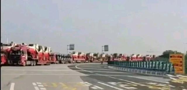 官方谈收割机滞留事件：目前问题已解决