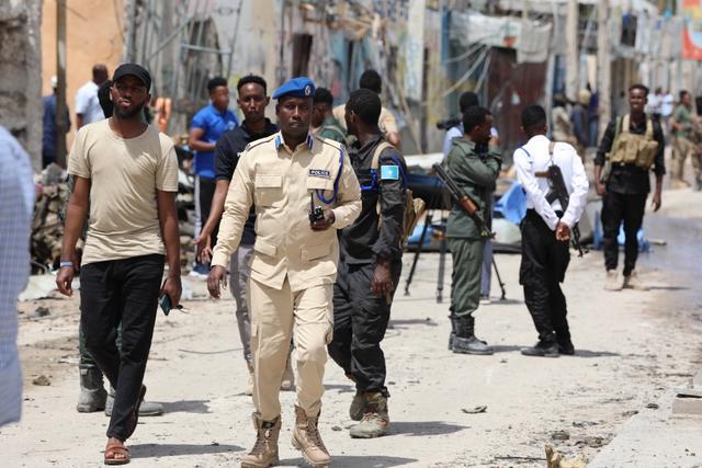 索马里首都一家酒店遇袭 造成至少9人死亡、10人受伤