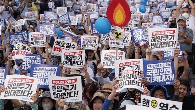 韩国50万人大罢工 共同施压要求尹锡悦政权下台