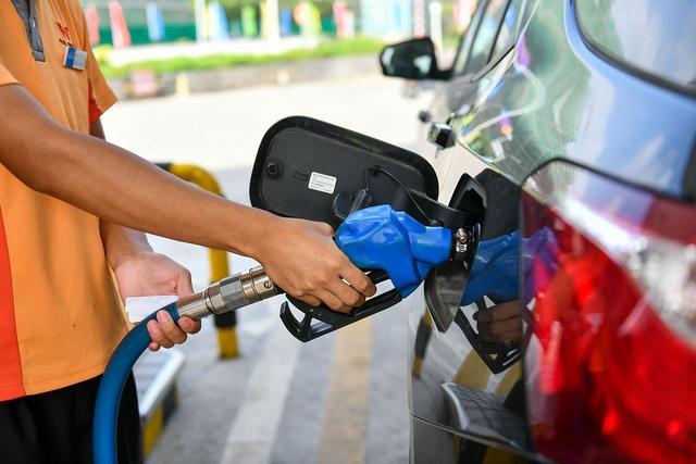 国内油价预计将迎来大幅下调 10月10号24时窗口期