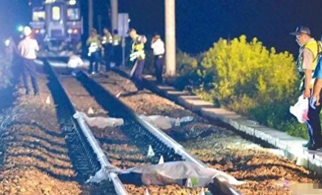 内蒙古一客运火车撞人致2死 画面曝光！事发时时速高达110公里