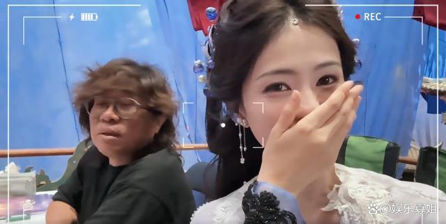 导演答应白鹿《白月梵星》不用大灯 朱导：灯光师快把那个大灯扔掉，鹿鹿不需要