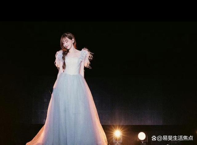 2023郑州初雪如约而至，王心凌在河南冻成了王心淩