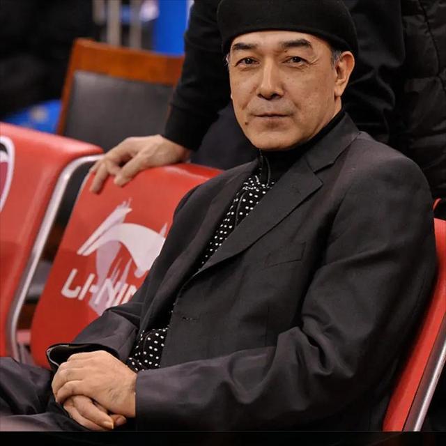 对裁判的判罚提出了质疑!阿的江因赛后评论裁判被罚2万元