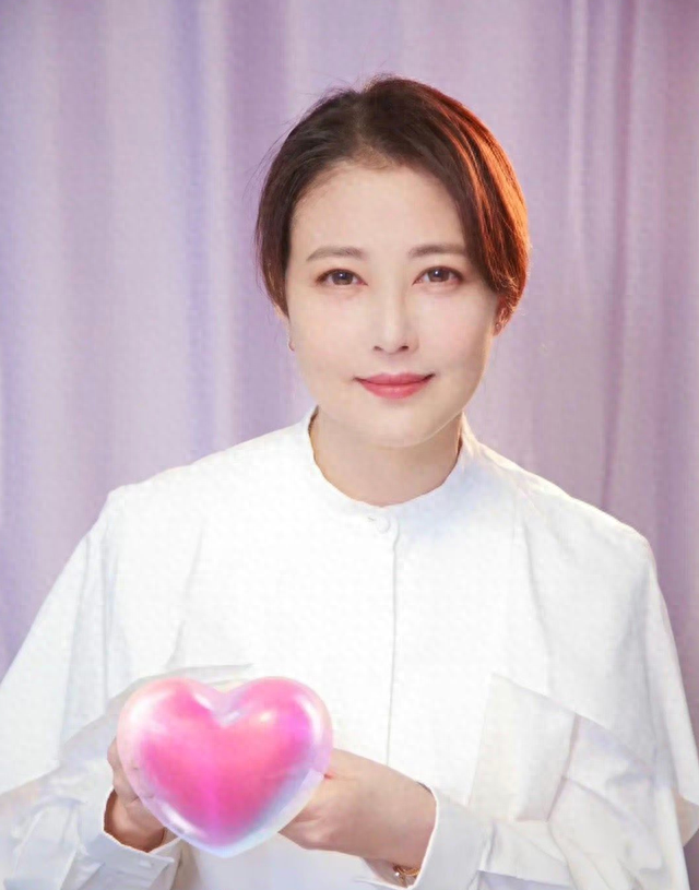 周海媚去世真相曝光，并非红斑狼疮，姐姐透露更多实情