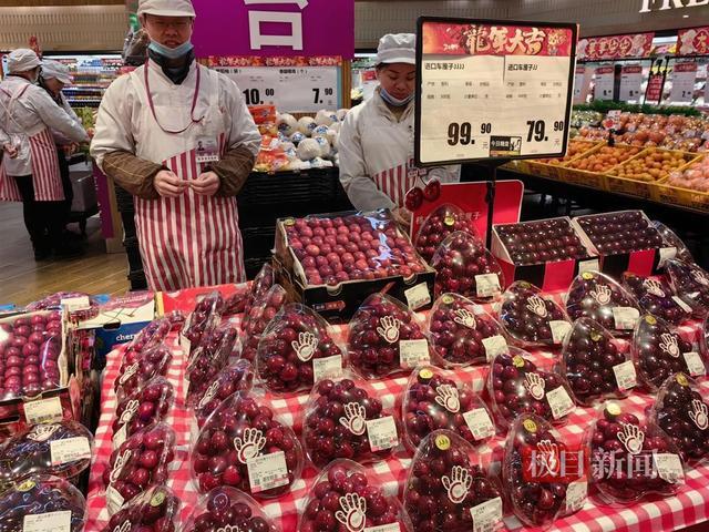 车厘子价格遭腰斩，高端水果降价已趋常态化