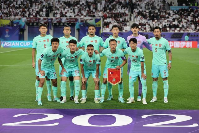 国足0-1不敌卡塔尔 三场比赛零进球 武磊赛后道歉