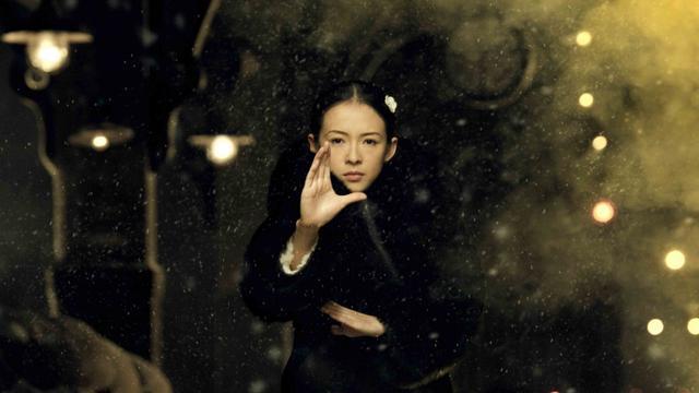 之后,凭借《一代宗师》获得了第50届台湾电影金马奖最佳女主角奖,第33