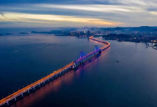 大连跨海大桥建设方被罚2700万：动工后才获海域使用权证