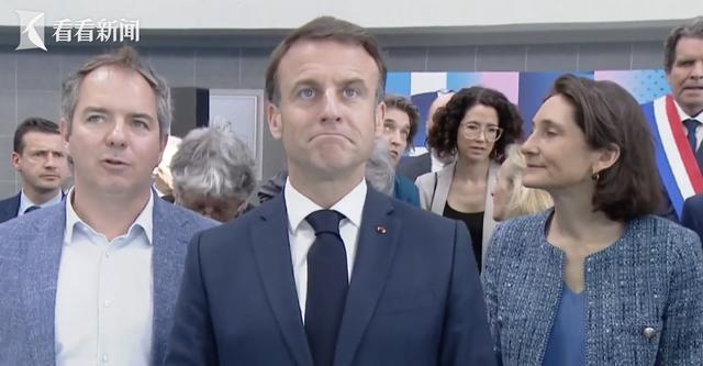 法国跳水运动员当着总统的面摔进水池：人没事，脸没了