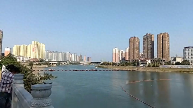 湖南永州网红浮桥被冲走？官方辟谣：洪水来临前被收了起来