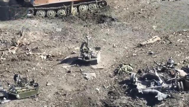 俄乌战场有变，乌军无人机炸了俄无人战车，有人战争时代将结束？