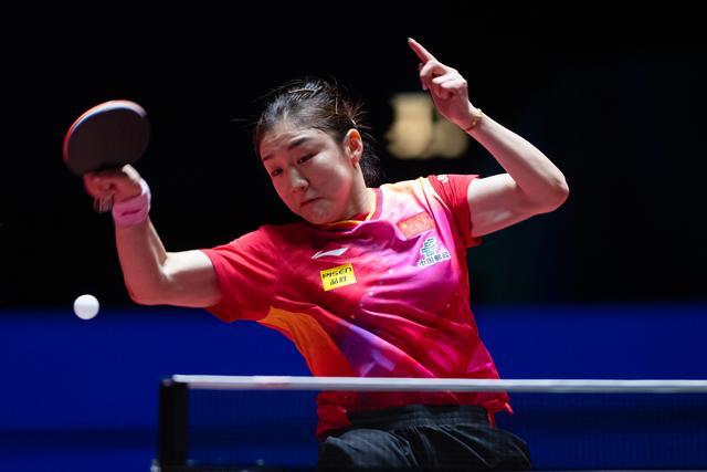 国际乒联女子世界杯：陈梦晋级八强，横扫泰将素塔西尼