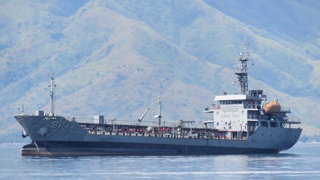 美菲军演将击沉中国制造的菲补给舰