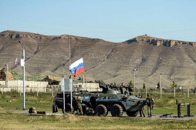 俄罗斯维和部队提前撤离纳卡地区