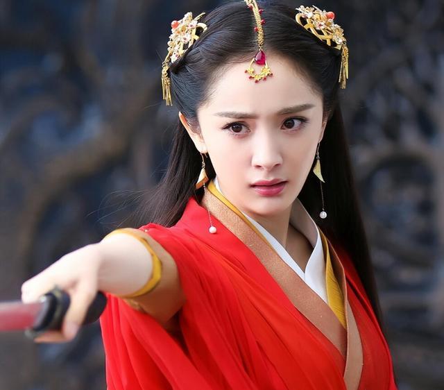 狐妖小红娘物料轰炸 张云龙杨幂龚俊系列剧热度太高了