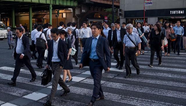 日本民众在东京市中心举行游行 声援巴勒斯坦 反对加沙战争 真假日本人之争引关注