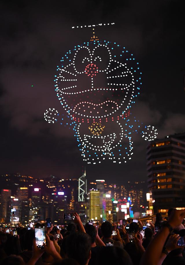 香港办“哆啦A梦”主题无人机表演