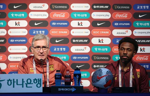 国足主帅称球队来到韩国不是郊游的