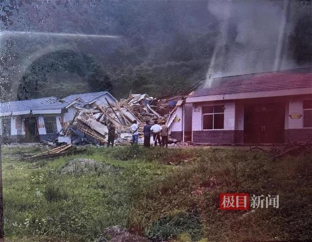 湖南新晃山体滑坡8死 村民发声 6年迁居首遇灾难