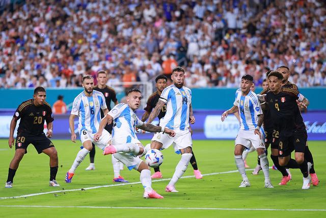 梅开二度，官方：劳塔罗当选阿根廷vs秘鲁全场最佳球员 ——关键双响锁定胜局