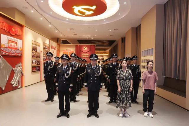 致敬！邱建军警号025881封存！ 忠诚警魂永存