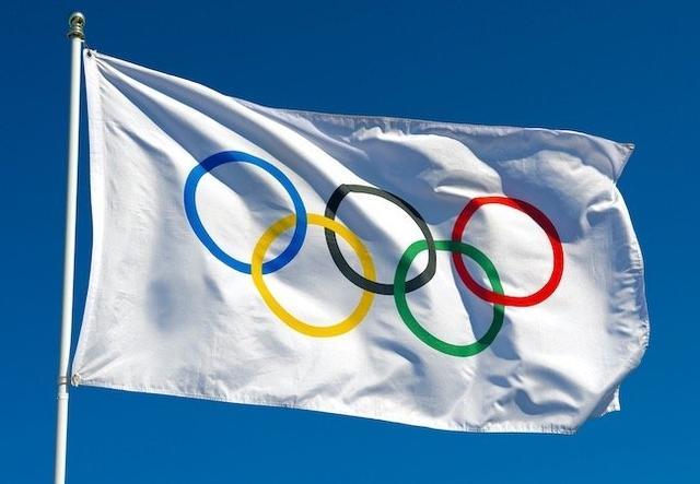 奥林匹克会旗挂反了 巴黎奥运开幕式失误引热议