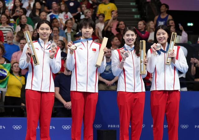 中国暂列奥运金牌榜第二 射击跳水夺金引领奖牌潮