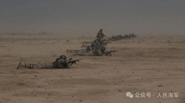 现场画面！中国人民解放军驻吉布提保障基地与吉军开展联训 深化反恐合作