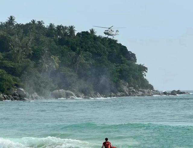 中国游客在普吉岛海滩游泳后失踪 搜救持续，风大浪大成隐患