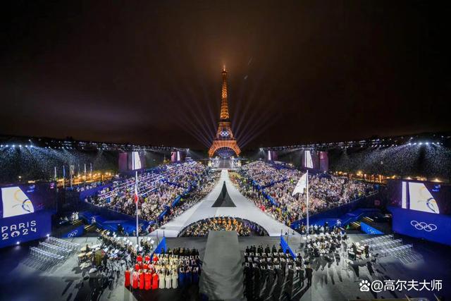 巴黎在塞纳河边“桥”见奥林匹克 雨中浪漫的独特开幕式
