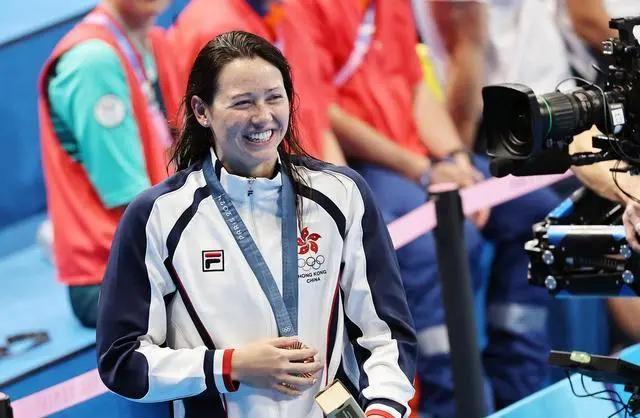 张家朗成香港首位奥运夺两金运动员 卫冕荣耀再创历史