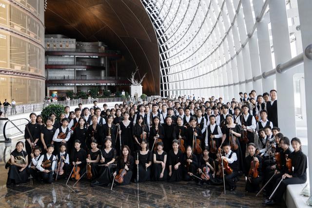 广州青年交响乐团首登国家大剧院 东西方经典跨界之夜